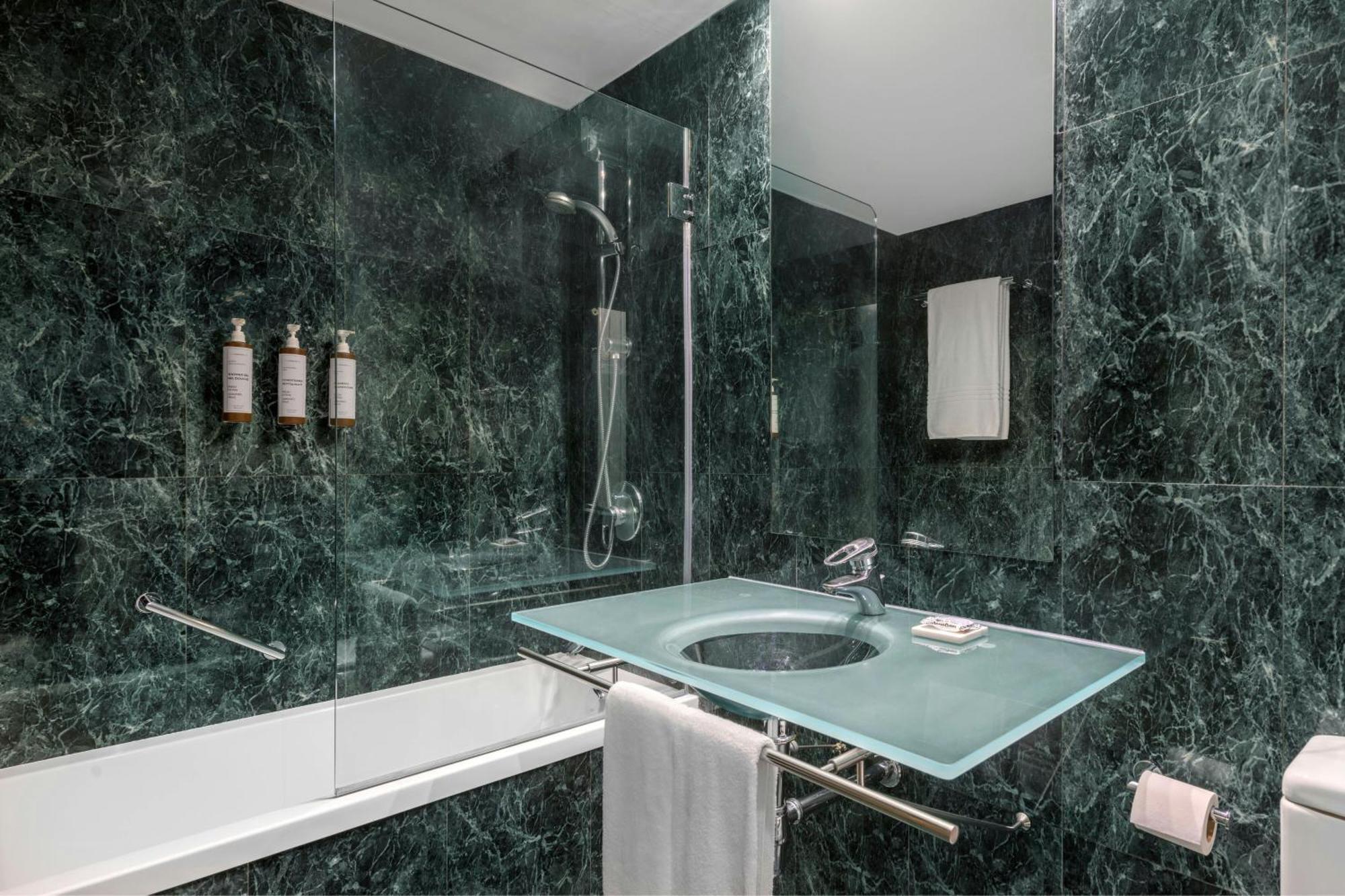 Ac Hotel Los Vascos By Marriott Madrid Ngoại thất bức ảnh